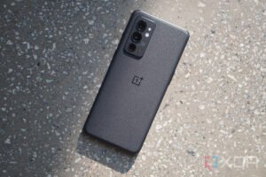 OnePlus 9RT gets a taste of Android 12L via these custom ROMs